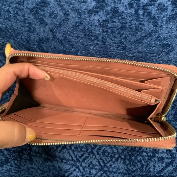 Micro GG Supreme Stars round zip wallet. - Picture 14 of 14